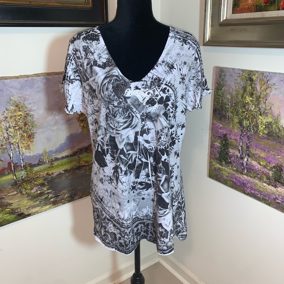 Kiara Tops - KIARA shirt size L